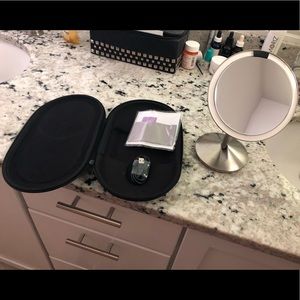 Brand new, 10x mirror. Light up.